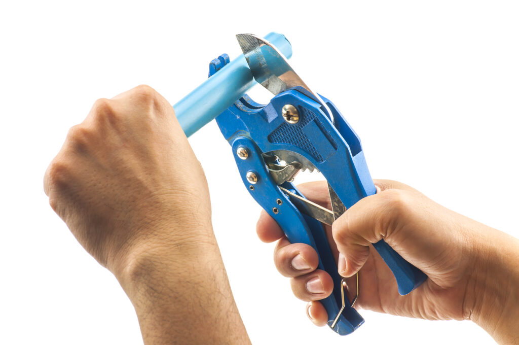 how to use a pex crimping tool